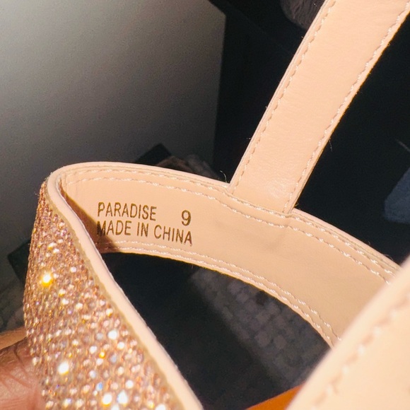 Azalea Wang Paradise Nude/ Rhinestone Sandals size 9 - Picture 6 of 7